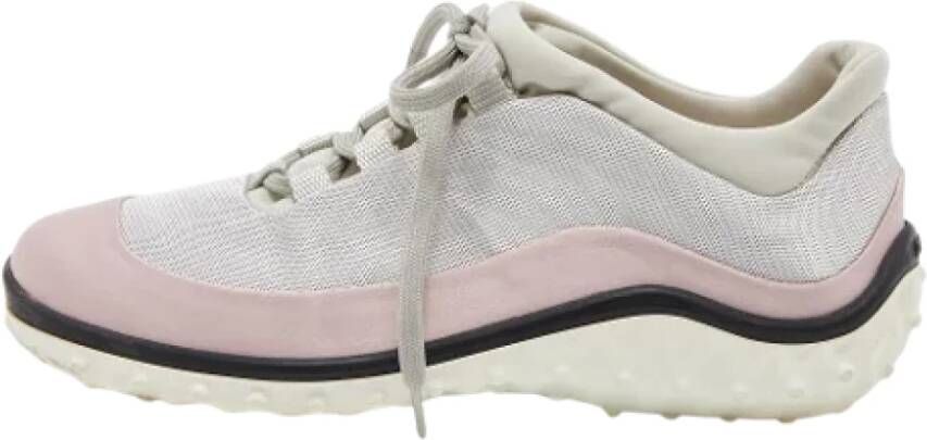 Miu Pre-owned Fabric sneakers Pink Dames