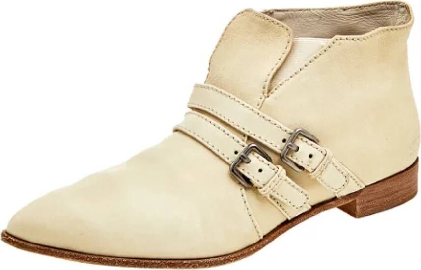 Miu Pre-owned Leather boots White Dames