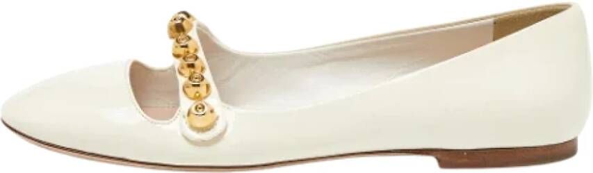 Miu Pre-owned Leather flats White Dames