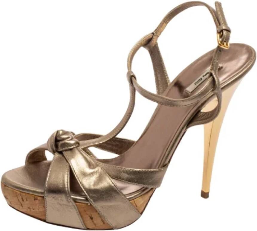 Miu Pre-owned Leather sandals Gray Dames