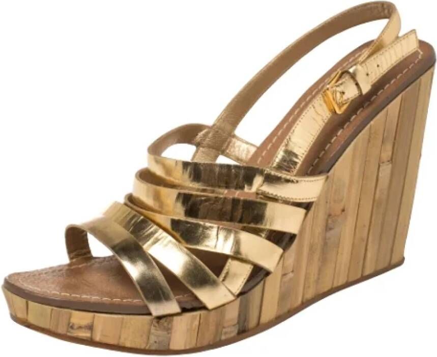 Miu Pre-owned Leather sandals Yellow Dames