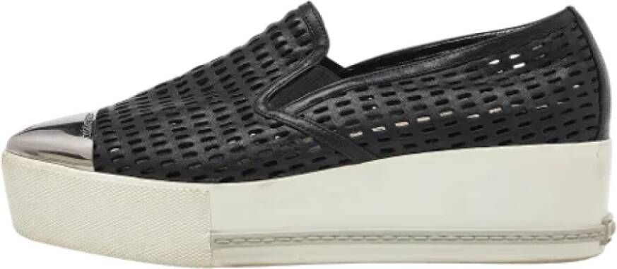 Miu Pre-owned Leather sneakers Black Dames