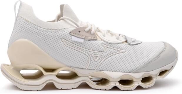 Mizuno Sneakers van Technische Stof met Rubberen Details White
