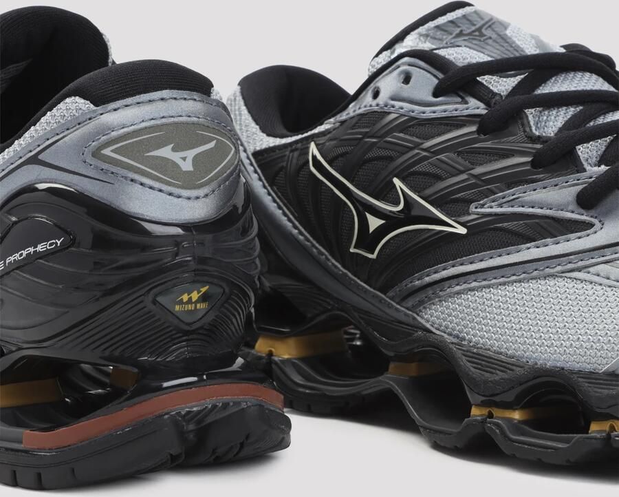 Mizuno Sneakers D1GA 3337 13 WAVE PROPHECY LS-SILVER BLACK GOLD - Foto 2