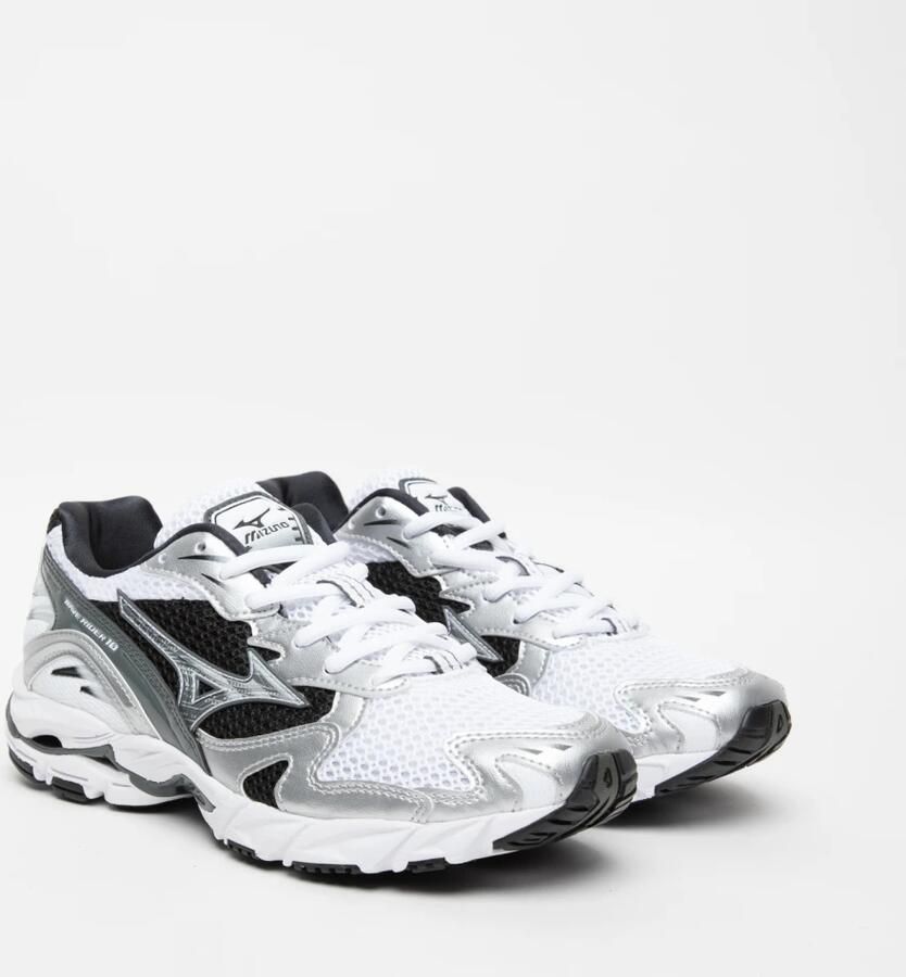 Mizuno Wave Rider 10 Sneaker