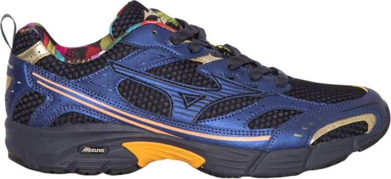 Mizuno Osaka Night Sneakers in Zwart Oranje