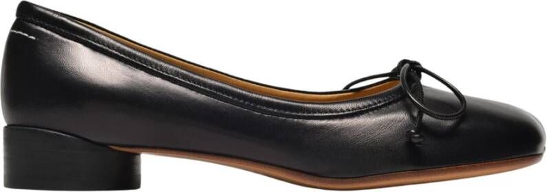 MM6 Maison Margiela Ballet Shoe With Anatomical Toe in zwart