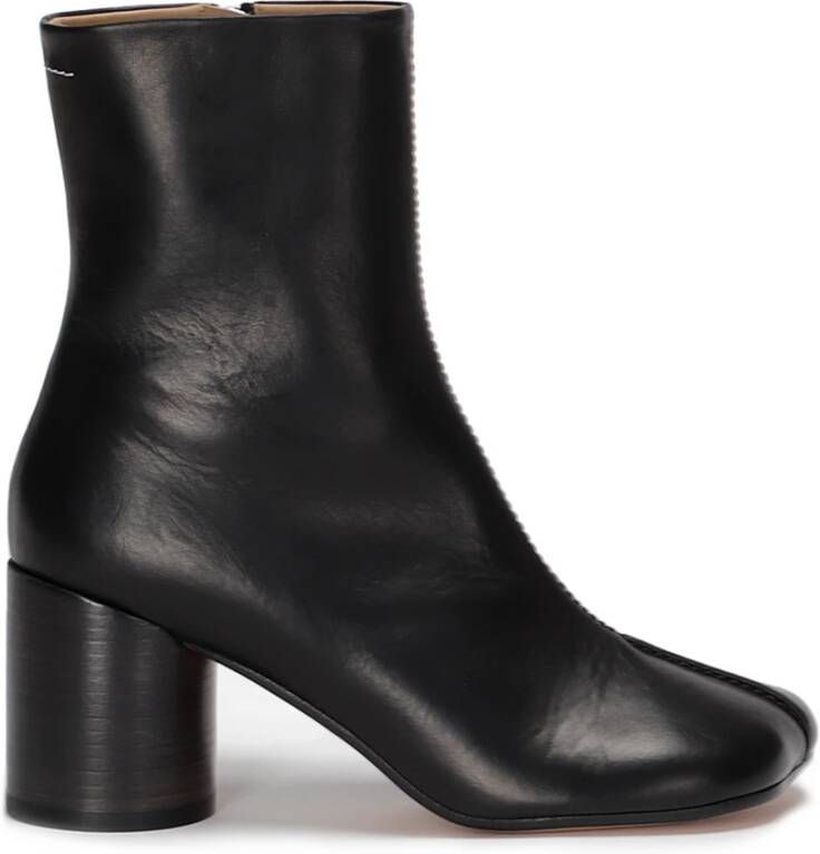 MM6 Maison Margiela Stijlvolle Enkellaars voor Vrouwen Black Dames