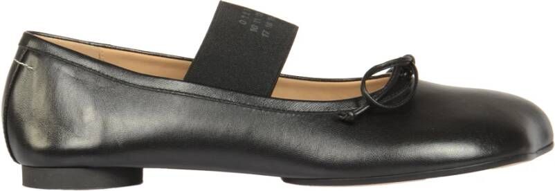 MM6 Maison Margiela Platte schoenen voor vrouwen Black Dames