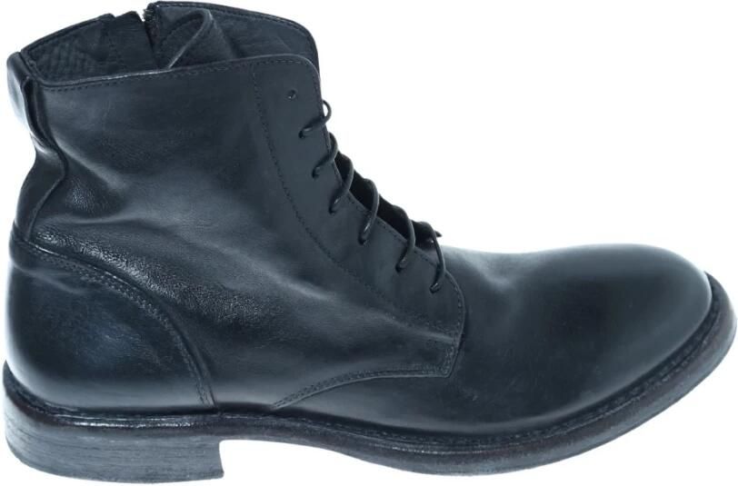 Moma Cusna veterlaarsjes