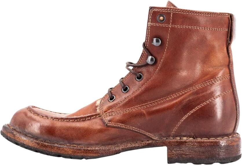 Moma Enkellaars met veters