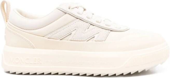Moncler Beige Sneakers met Stijlvol Ontwerp