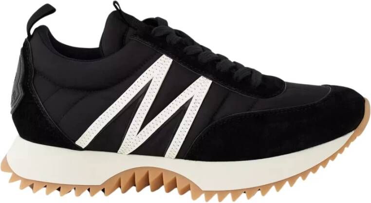 Moncler Grijze Suède Leren Sneakers