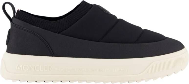 Moncler Slip-On Sneakers met Gewatteerd Bovenwerk