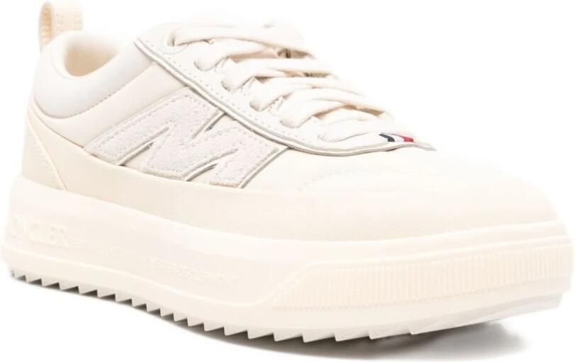 Moncler Beige Sneakers Stijlvol en Comfortabel