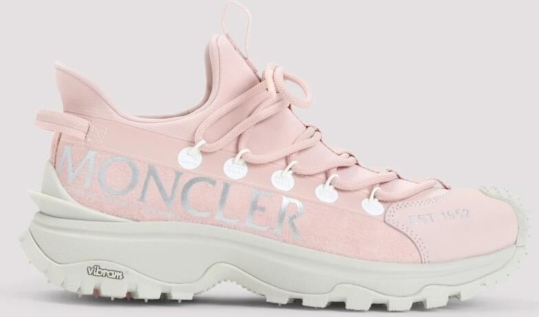 Moncler Low-Top Sneakers Sporty White Sneakers With Rugged Sole in roze