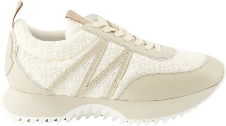 Moncler Stijlvolle Sneakers met Vetersluiting Beige Dames