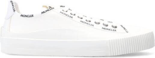 Moncler Witte Stoffen Sneakers Street Style