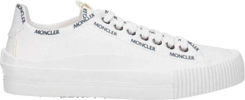 Moncler Witte Stoffen Sneakers Street Style