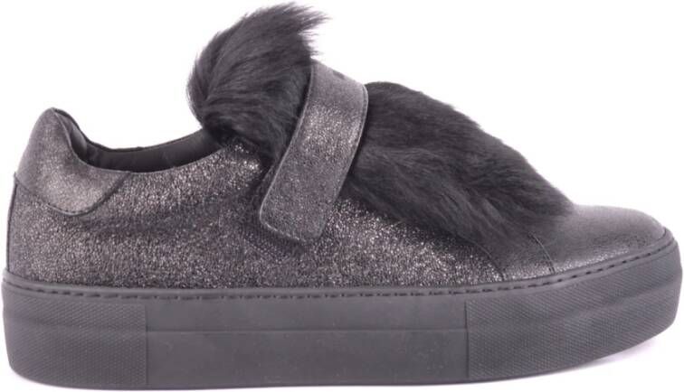 Moncler Zwarte leren sneakers gemaakt in Italië