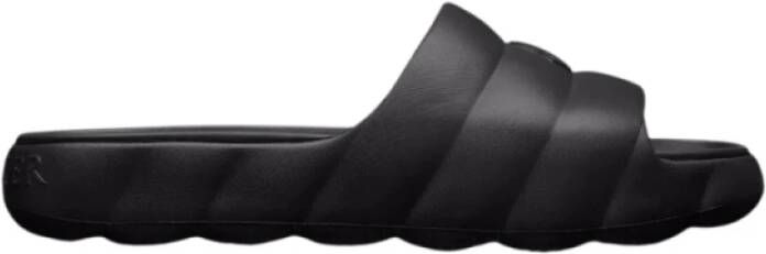 Moncler Gewatteerde Zwarte Sandalen met Dikke Zool Black
