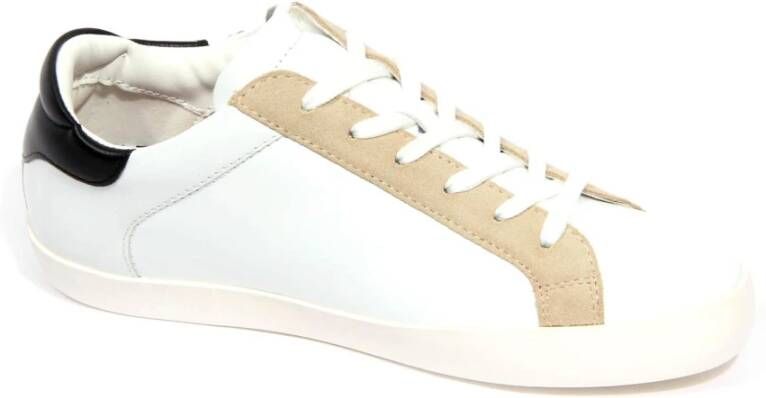 Moschino Love leren sneaker met strass details