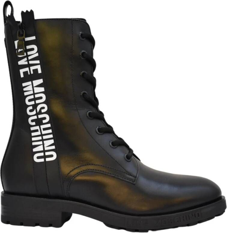 Moschino Zwarte Veterschoenen voor Dames Aw21 Black Dames