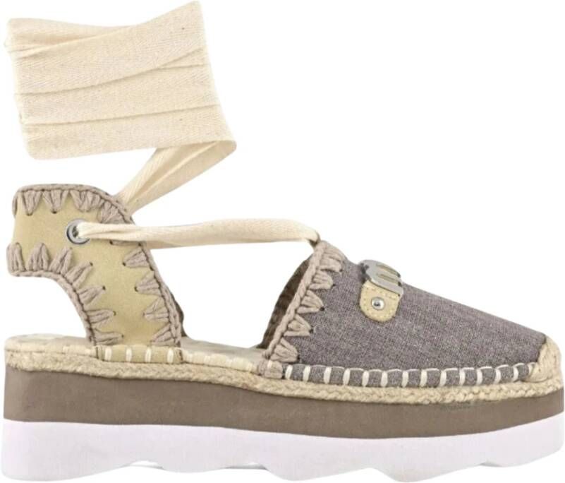 Mou Beige Platte Sandaal met Metalen Logo