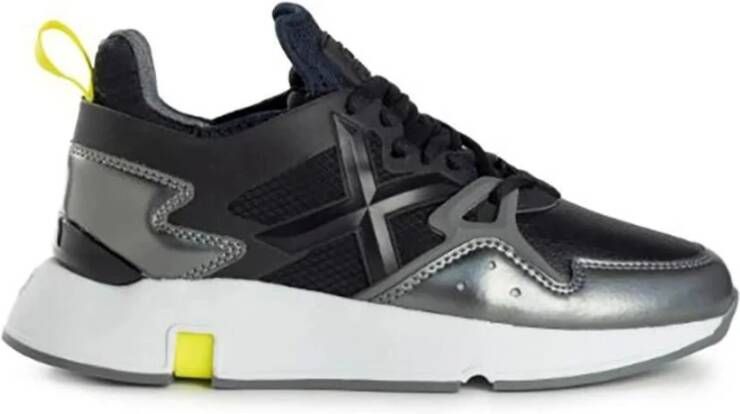 Munich Clik 51 Sneakers in Zwart Black