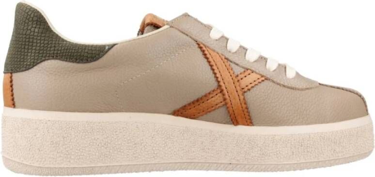 Munich Stijlvolle Sneakers voor Modebewuste Vrouwen Beige Dames