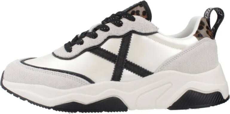 Munich Wave Sneakers