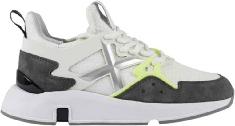 Munich Witte Textiel Sportieve Sneakers Vrouwen