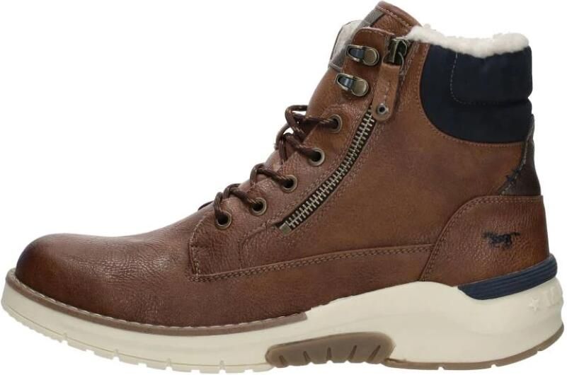 Mustang Shoes Hoge veterschoenen met zacht verdikte binnenzool