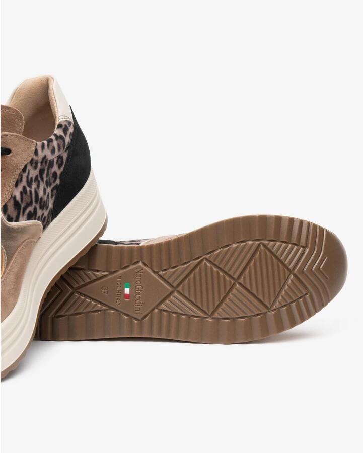 Nerogiardini Sneakers van suède technisch materiaal en leer - Foto 6