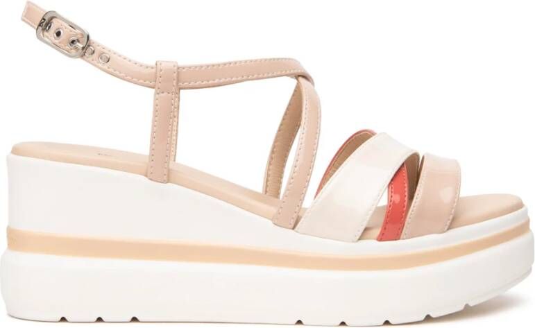 Nerogiardini Beige Sleehak Sandalen met Stijl 'zeppa'