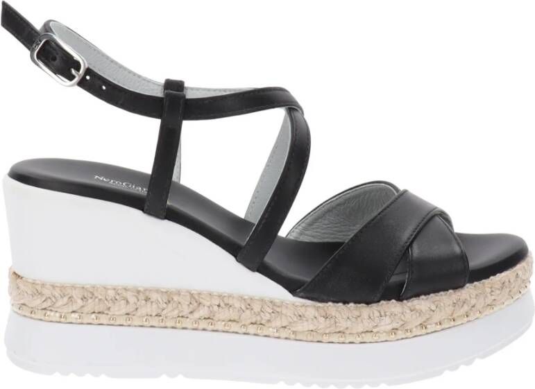 Nerogiardini Leren Gesp Sandalen Black Dames