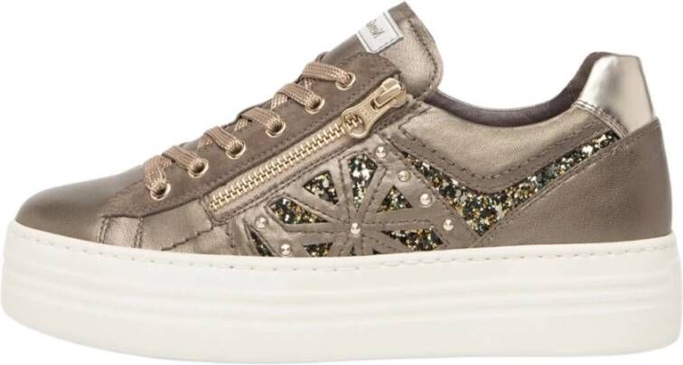 Nerogiardini Luxe Sneaker met Metallic Platform Sole Brown Dames