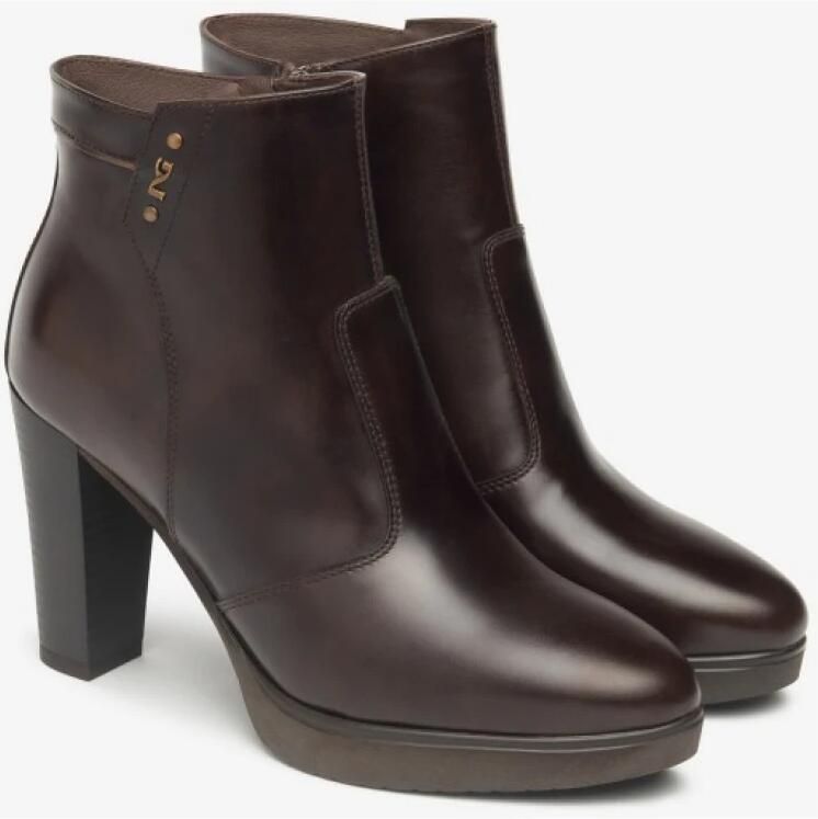 Nerogiardini Leren enkellaarsjes met kegelhak