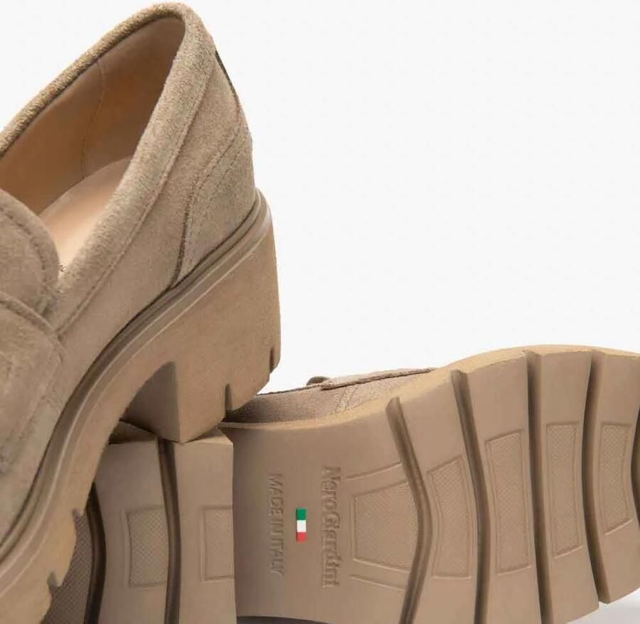 NeroGiardini Arold Lunare Sneaker Met Zwarte Handschoenen En Schitterend Platform Streetwear Vrouwen - Foto 16