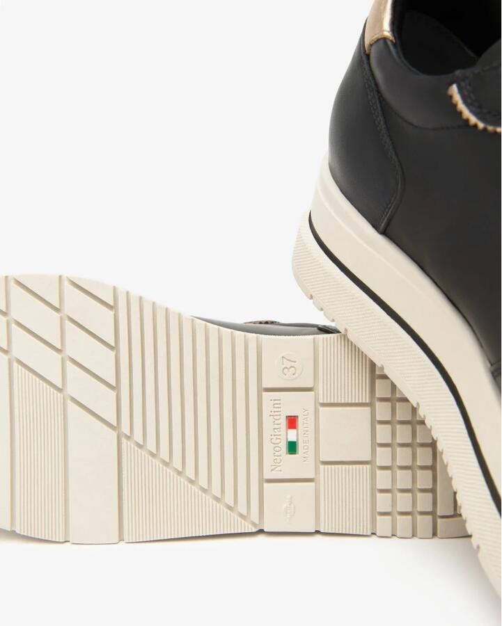 Nerogiardini Sneakers