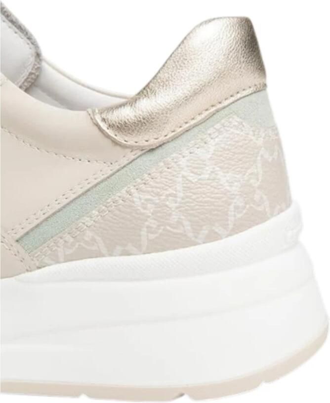 NeroGiardini Lage Sneakers Velvet 1039 Velvet 1039 T.Giove Safari Latte Velou