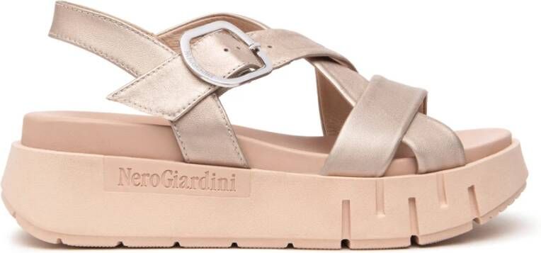 Nerogiardini Sandalen Sneaker Sand