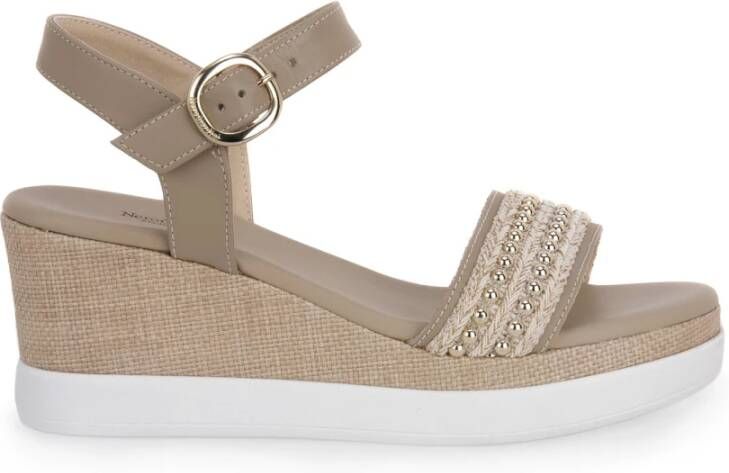 Nerogiardini Sandals Beige Dames