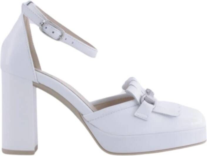 Nerogiardini Witte Sandalen voor Zomerse Outfits White Dames