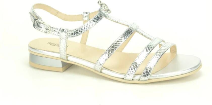 Nerogiardini Zilver Print Sandalen met Platte Bandjes