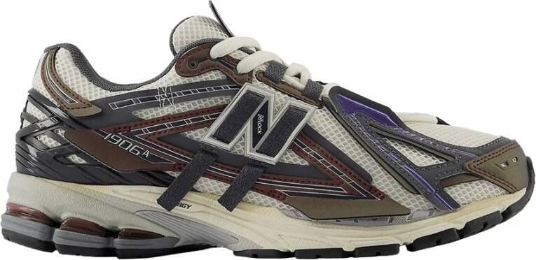 New Balance Aubergine Sneakers Stijl Comfortabel Modern