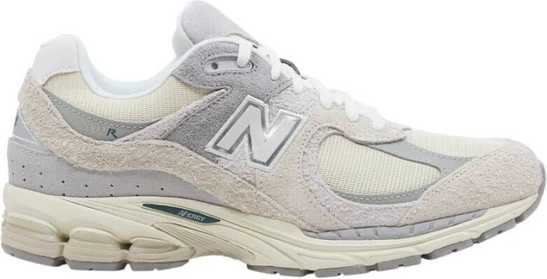 New Balance 2002R Schoenen Beige Maat: 46.5 Synthetisch Textil Foot Locker
