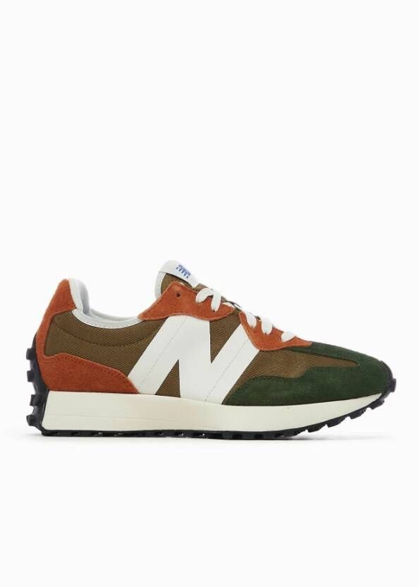 New Balance Beige Sneakers voor Moderne Mannen Beige Heren