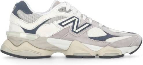 New Balance Beige Suède Sneakers met Logodetail