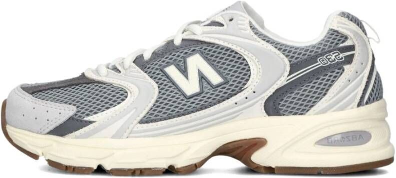 New Balance Blauwe Chunky Sneakers voor Casual Stijl